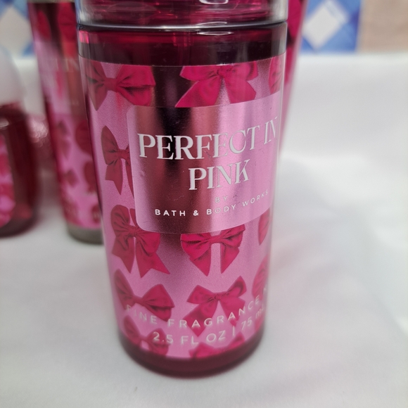 BATH & BODY WORKS 'PERFECT IN PINK' 5-PIECE TRAVEL SIZE GIFT SET LIMITED-EDITION - Picture 7 of 12